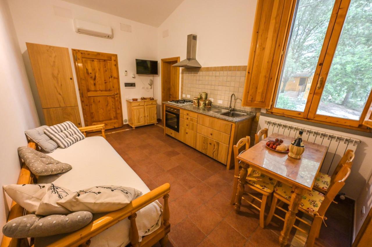 Agriturismo Poggio Al Pino 蒙特鲁朴·菲奥伦蒂诺 外观 照片