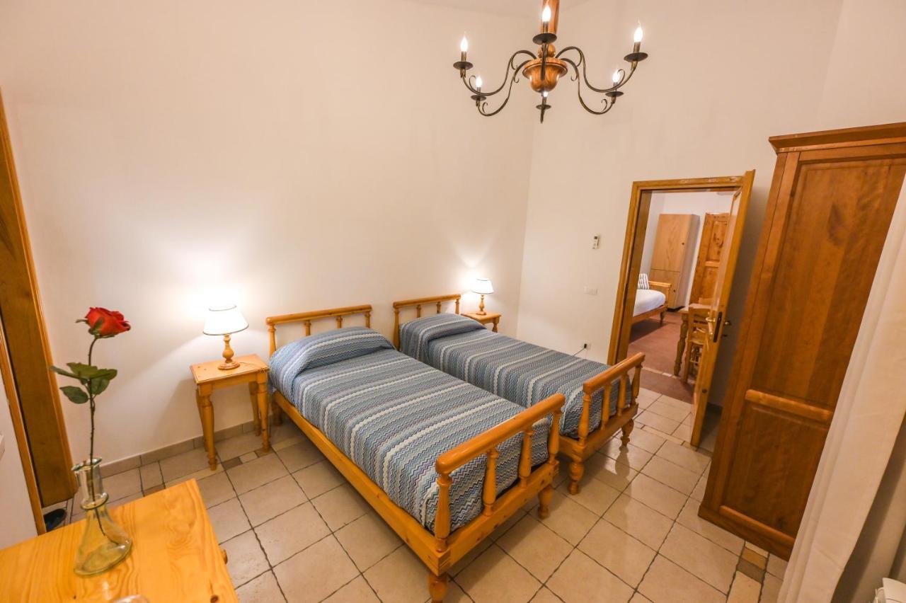 Agriturismo Poggio Al Pino 蒙特鲁朴·菲奥伦蒂诺 外观 照片