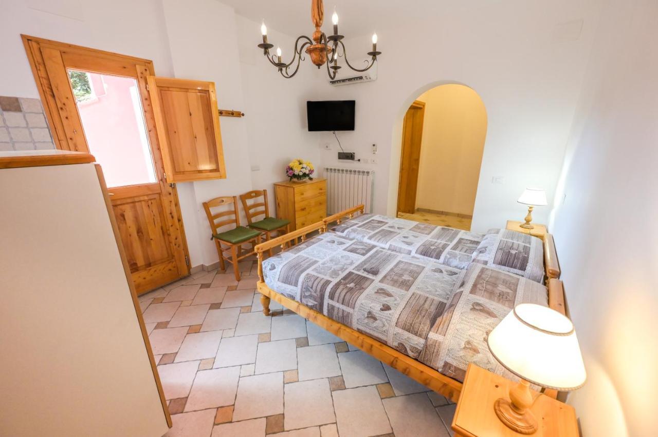 Agriturismo Poggio Al Pino 蒙特鲁朴·菲奥伦蒂诺 外观 照片