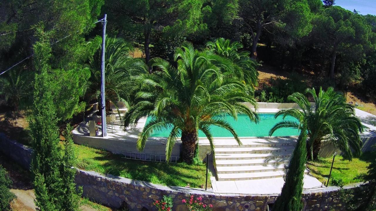 Agriturismo Poggio Al Pino 蒙特鲁朴·菲奥伦蒂诺 外观 照片